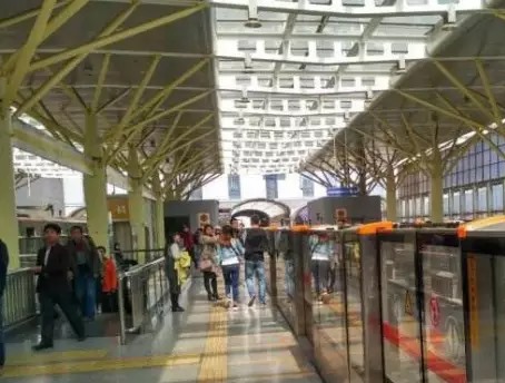 北京13号线站台雨棚结构形式简介