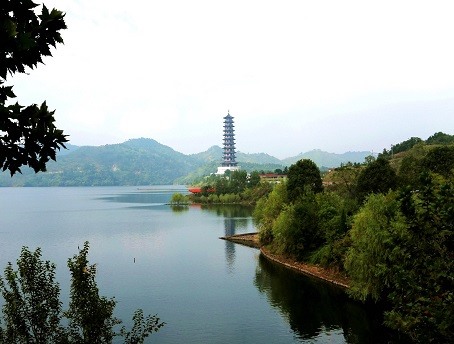 五年始于缘起 －——武汉新洲报恩寺万佛塔开光落成仪式举行